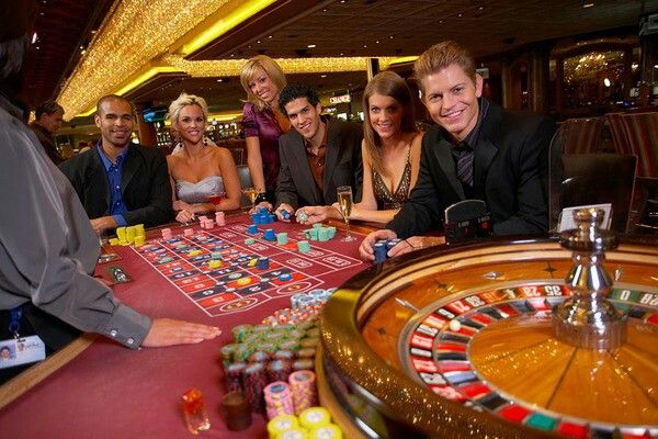 LuckyWolfCasino پاکستان ریئل منی گیمز